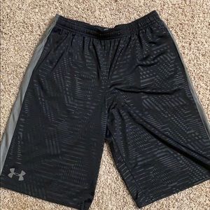 YXL Under Armour Boys shorts